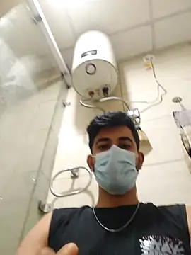 Snapshot of bigdickfuckuu chatting on 10-17-25, 04:59 bigdickfuckuu online show from 10-17-25, 04:59