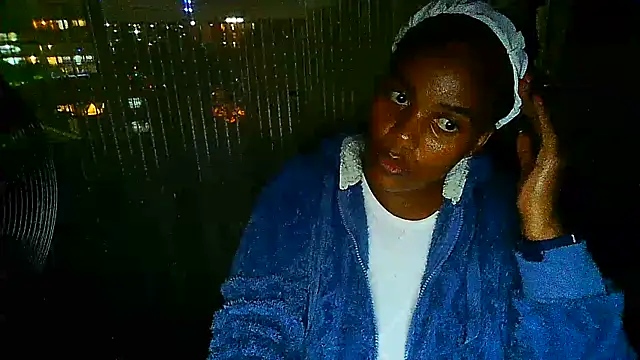 Snapshot of Charlie-Crawford chatting on 02-20-25, 05:40 Charlie-Crawford online show from 02-20-25, 05:40