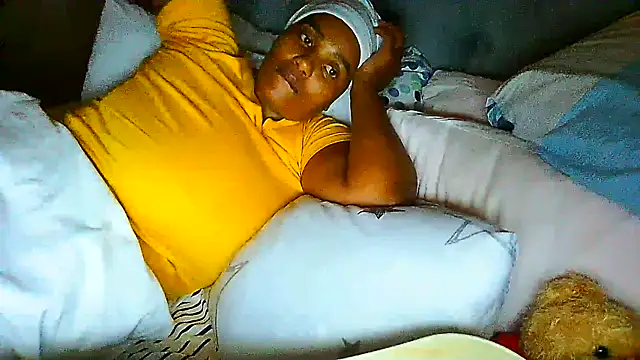 Snapshot of Charlie-Crawford chatting on 03-22-25, 08:04 Charlie-Crawford online show from 03-22-25, 08:04