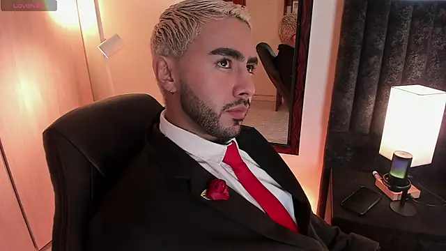 ItsMeEros online show from 09-18-25, 11:40