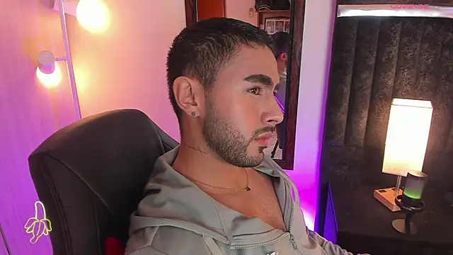 ItsMeEros online show from 11-22-25, 10:53