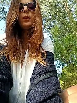 dolcehelena993 online show from 10-10-25, 08:35