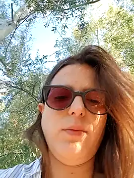 dolcehelena993 online show from 10-19-25, 07:42