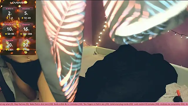 Snapshot of Littlepinkcat chatting on 12-24-24, 03:05 Littlepinkcat online show from 12-24-24, 03:05