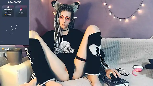 Snapshot of Littlepinkcat chatting on 03-02-25, 01:04 Littlepinkcat online show from 03-02-25, 01:04