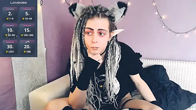 Snapshot of Littlepinkcat chatting on 03-04-25, 04:49 Littlepinkcat online show from 03-04-25, 04:49