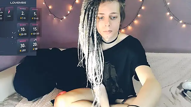 Snapshot of Littlepinkcat chatting on 03-08-25, 07:31 Littlepinkcat online show from 03-08-25, 07:31