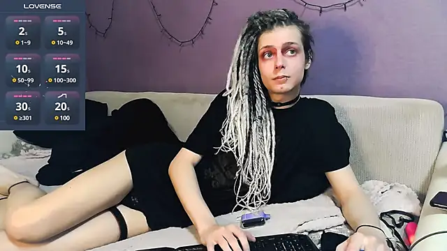 Snapshot of Littlepinkcat chatting on 03-12-25, 04:46 Littlepinkcat online show from 03-12-25, 04:46