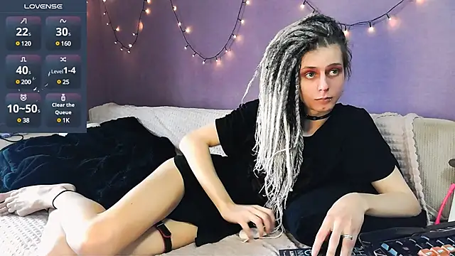 Snapshot of Littlepinkcat chatting on 03-18-25, 08:25 Littlepinkcat online show from 03-18-25, 08:25