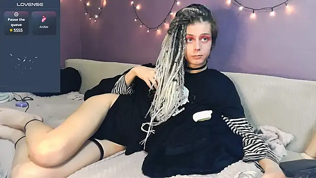 Snapshot of Littlepinkcat chatting on 03-20-25, 07:57 Littlepinkcat online show from 03-20-25, 07:57