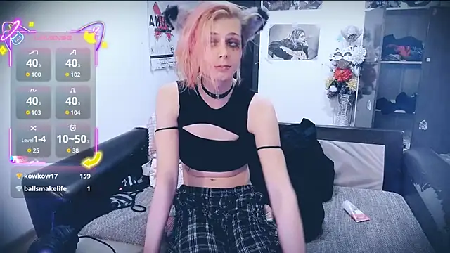 Snapshot of Littlepinkcat chatting on 09-26-25, 10:36 Littlepinkcat online show from 09-26-25, 10:36