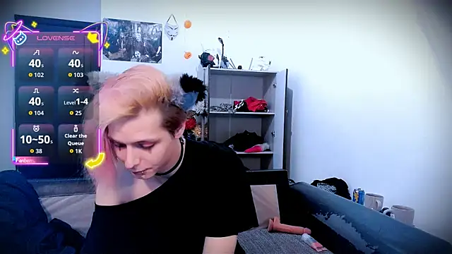 Snapshot of Littlepinkcat chatting on 10-02-25, 03:02 Littlepinkcat online show from 10-02-25, 03:02