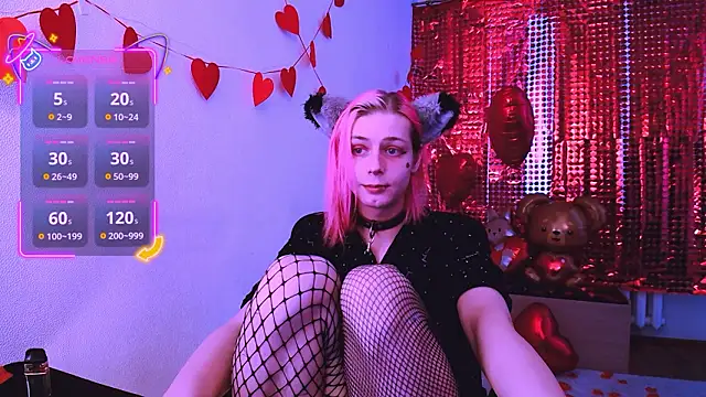 Littlepinkcat online show from 02-11-26, 06:18