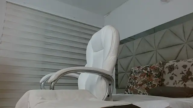 nana levy online show from 02-27-25, 10:15