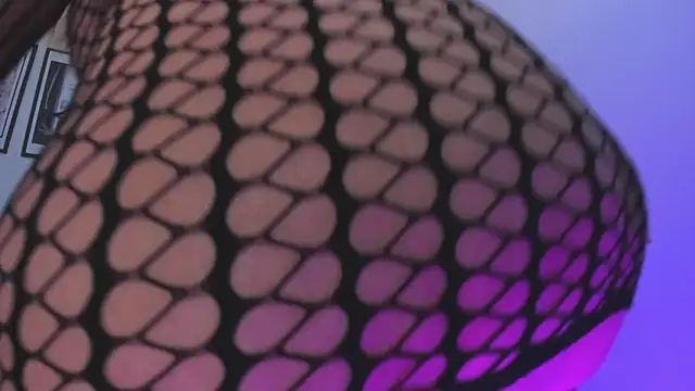 sofihill01 online show from 09-27-25, 05:45