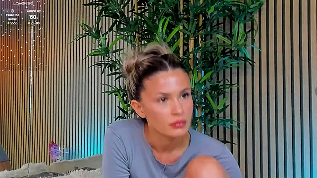 Avril Cyrus online show from 03-04-25, 08:13