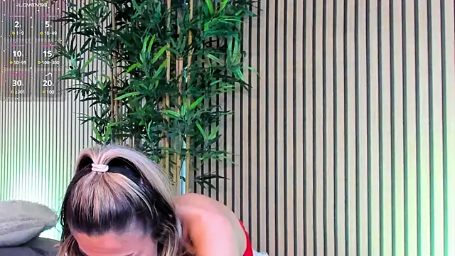 Avril Cyrus online show from 03-20-25, 02:53