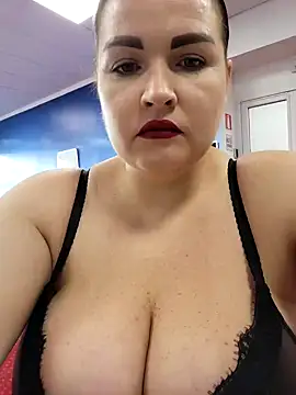 Snapshot of GeorgiaLerox chatting on 02-04-25, 12:44 GeorgiaLerox online show from 02-04-25, 12:44