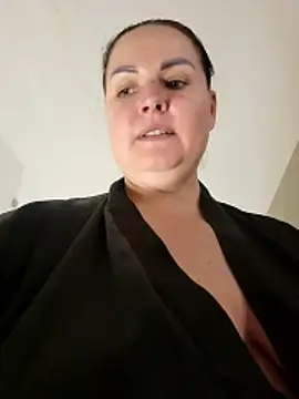 Snapshot of GeorgiaLerox chatting on 11-21-25, 12:15 GeorgiaLerox online show from 11-21-25, 12:15