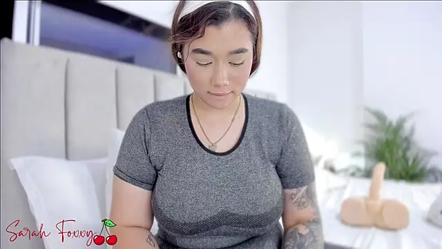 Foxxy222  online show from 03-07-25, 12:58