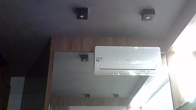 Skinny-Kitten online show from 01-18-26, 06:06