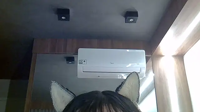 Snapshot of Skinny-Kitten chatting on 05-18-26, 04:07 Skinny-Kitten online show from 05-18-26, 04:07