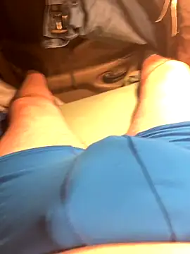 Snapshot of prekumstud chatting on 10-11-25, 12:58 prekumstud online show from 10-11-25, 12:58