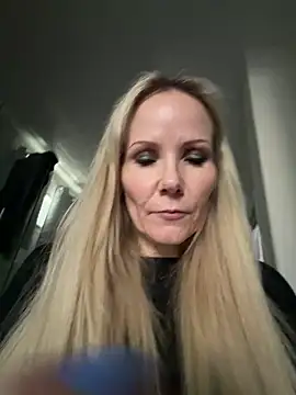 Sexual Lovable Doll online show from 02-13-26, 09:33