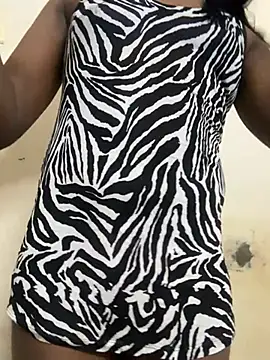 Snapshot of Femcrossy chatting on 02-04-25, 06:27 Femcrossy online show from 02-04-25, 06:27