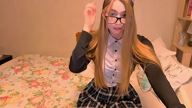 Snapshot of ShyBerryNelly chatting on 05-02-26, 05:29 ShyBerryNelly online show from 05-02-26, 05:29