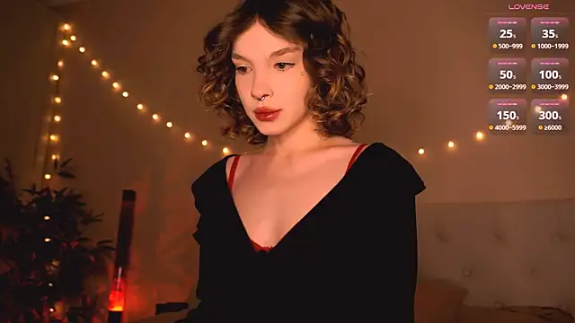 Snapshot of morphesoull chatting on 10-13-25, 07:25 morphesoull online show from 10-13-25, 07:25