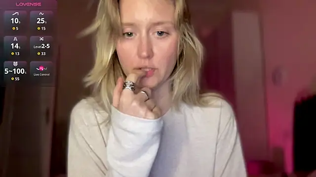 iilovetomatoes online show from 10-29-25, 07:59