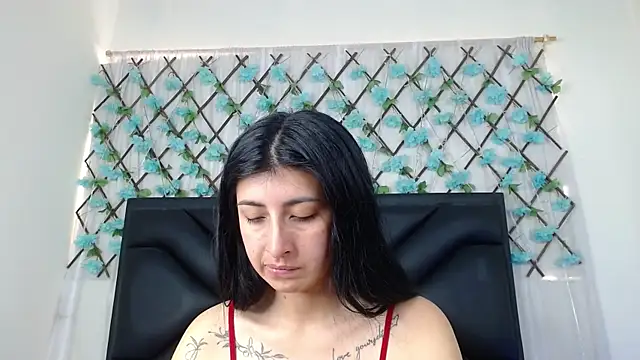 EmmaWilliamss online show from 11-12-25, 03:34