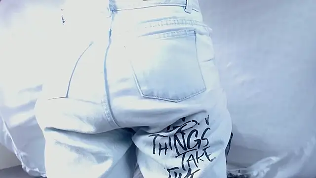 EmmaWilliamss online show from 01-17-26, 05:27