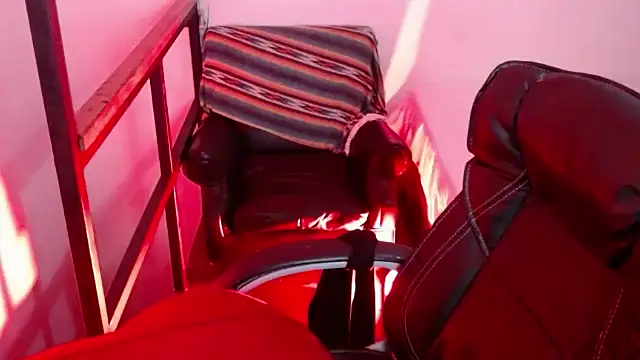 Snapshot of VampGirl1 chatting on 01-03-25, 11:35 VampGirl1 online show from 01-03-25, 11:35