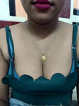 Snapshot of ANGE-MOU chatting on 09-12-25, 01:38 ANGE-MOU online show from 09-12-25, 01:38