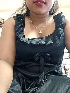 Snapshot of ANGE-MOU chatting on 05-18-26, 04:18 ANGE-MOU online show from 05-18-26, 04:18