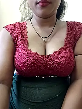 Snapshot of ANGE-MOU chatting on 06-01-26, 02:35 ANGE-MOU online show from 06-01-26, 02:35