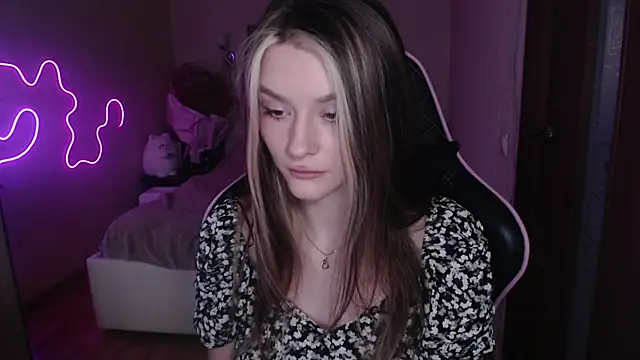 Snapshot of jeann_elsaa chatting on 02-01-25, 06:54 jeann elsaa online show from 02-01-25, 06:54