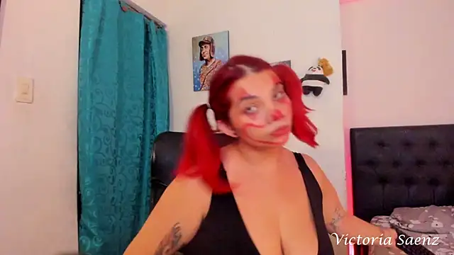 victoriaasaenz  online show from 01-18-25, 03:53