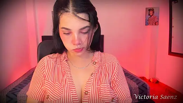 victoriaasaenz  online show from 10-03-25, 12:51