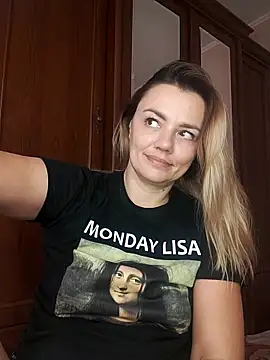 KrissSexi online show from 09-19-25, 05:53