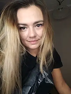 KrissSexi online show from 10-14-25, 05:41