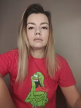 KrissSexi online show from 12-14-25, 07:36