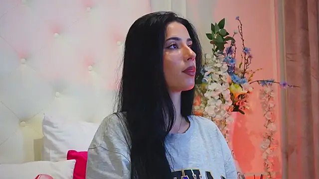 Snapshot of AmeliaJune chatting on 04-09-26, 12:21 AmeliaJune online show from 04-09-26, 12:21