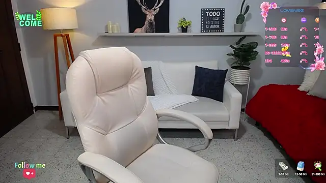 Snapshot of Bianca____ chatting on 10-10-25, 01:15 Bianca online show from 10-10-25, 01:15