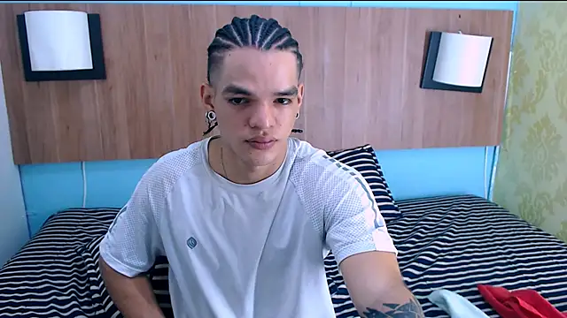 Snapshot of AlbertBernal69 chatting on 01-26-25, 03:06 AlbertBernal69 online show from 01-26-25, 03:06