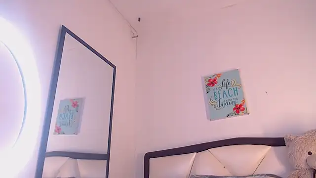 Snapshot of AlbertBernal69 chatting on 11-27-25, 03:19 AlbertBernal69 online show from 11-27-25, 03:19