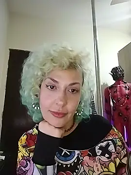 MariLouM online show from 07-06-26, 01:02