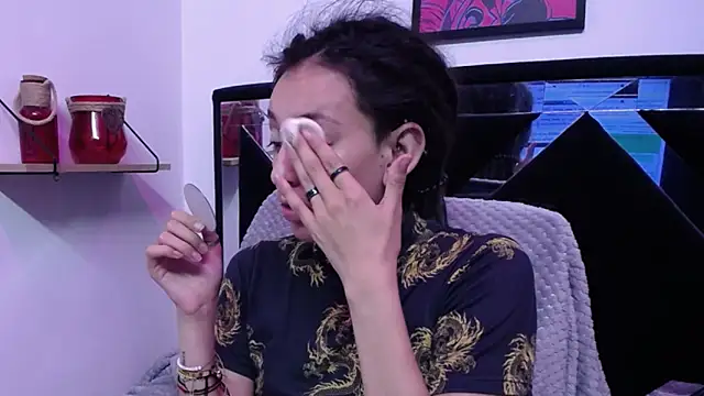 Snapshot of ORIANNA_BODMOD chatting on 12-31-24, 05:33 ORIANNA BODMOD online show from 12-31-24, 05:33